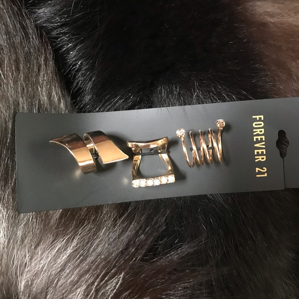 Forever 21 3pc Fashion Rings Set
